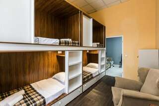 Хостелы Rustaveli Hostel Тбилиси Двухместный номер с 1 кроватью и балконом-10