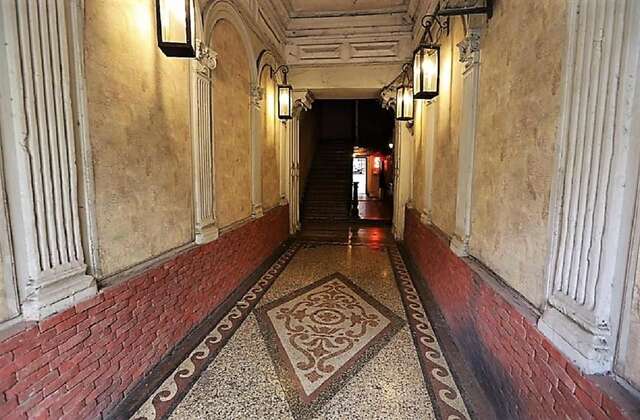 Хостелы Rustaveli Hostel Тбилиси-14