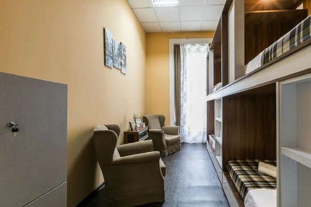 Хостелы Rustaveli Hostel Тбилиси-15