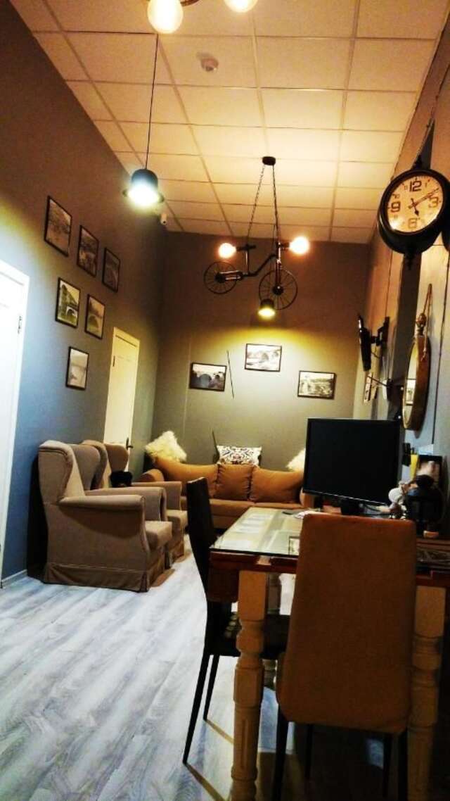 Хостелы Rustaveli Hostel Тбилиси-21